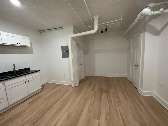 Photo - 14148 Superior Rd Apartment