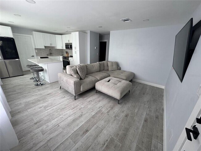 Foto del edificio - 4111 Carson St NE