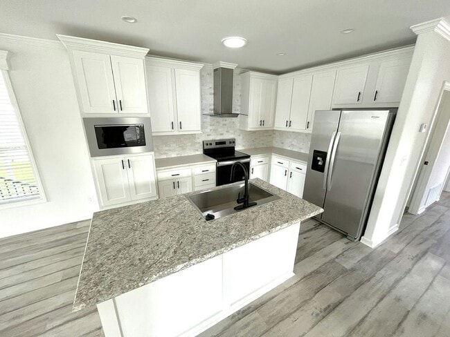 Building Photo - 5364 Bahia Wy