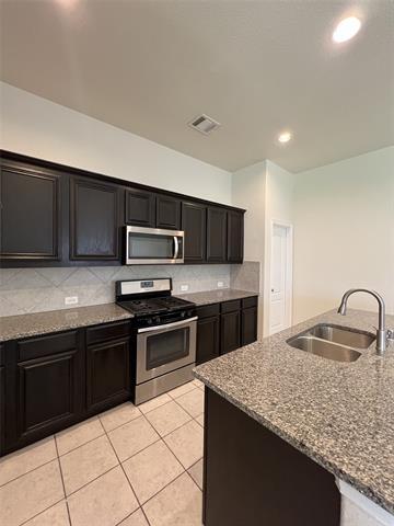 Foto del edificio - 1700 Emma Pearl Ln