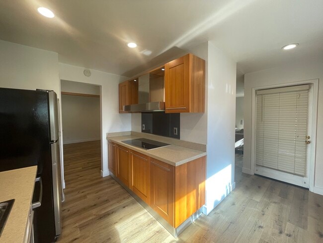 Building Photo - 4612 Park Granada