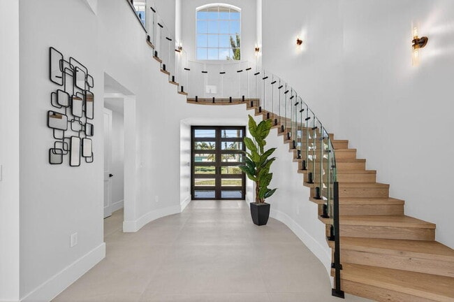 Foto del edificio - 310 SE 9th Ct