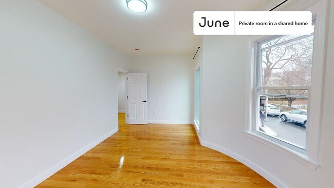 Foto del edificio - Room in Shared 4 bed/2 bath home