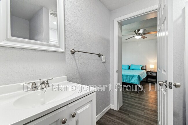 Foto del edificio - 10033 Brunswick Ln