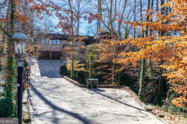 Foto del edificio - 3926 Clubland Dr