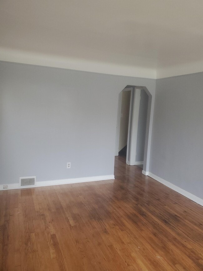 Foto del edificio - 12840 Grandmont Ave