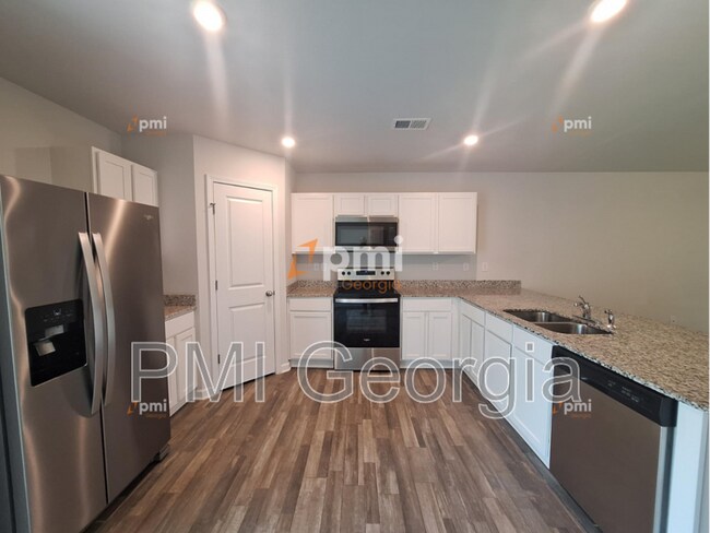 Foto del edificio - 329 Duck Walk Wy