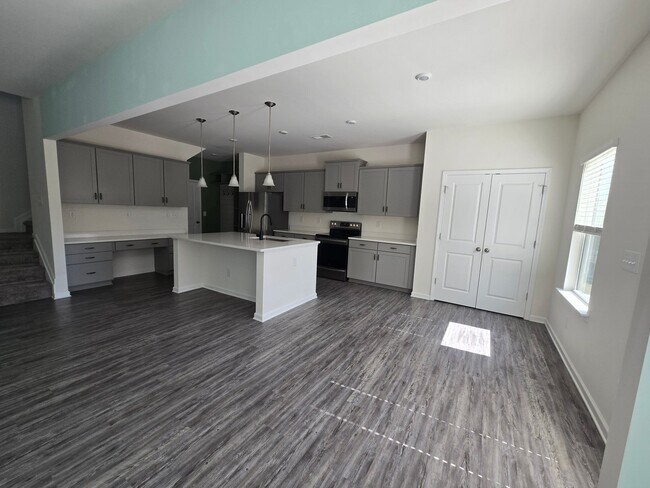 Foto del edificio - 253 Cramerton Mills Pkwy