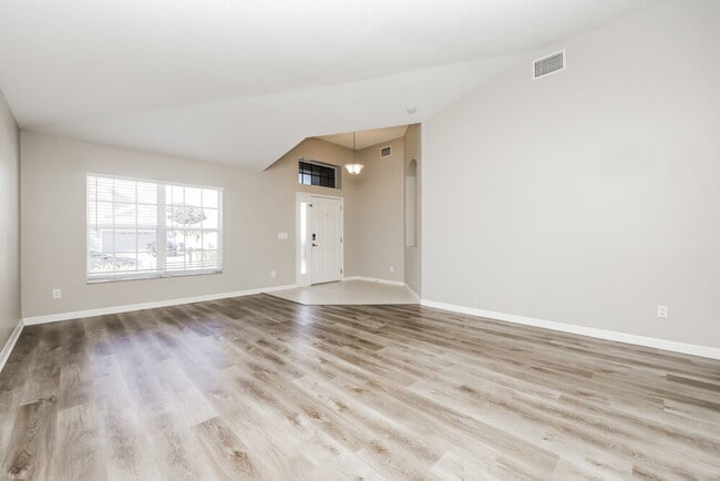 Building Photo - 3128 Prairie Iris Dr