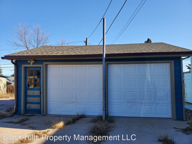 Building Photo - 4 br, 2 bath House - 4117 Canyon Lake Dr.