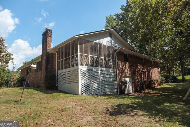 Building Photo - 4504 Stacey Dr