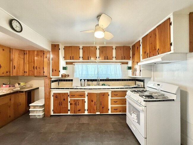 Foto del edificio - 3 Bedroom Home in San Jose