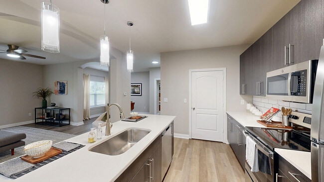 Large Kitchen with Island - Autumn Breeze Apartments