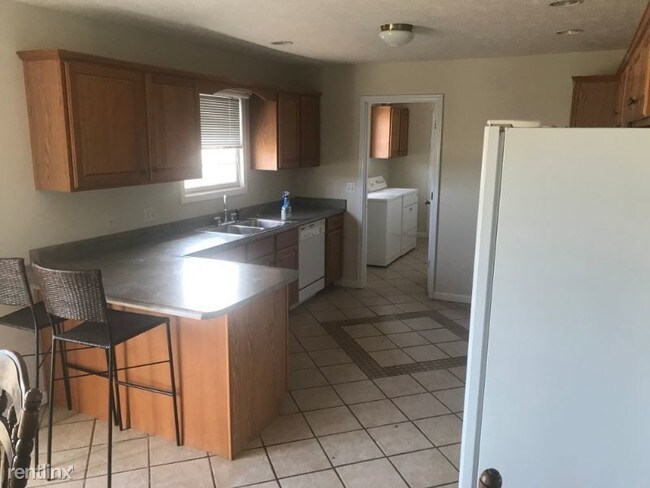 3 Br 2 Bath House 1541 Webb Mill Rd House For Rent In