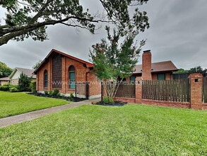 Building Photo - 4915 Chilton Dr