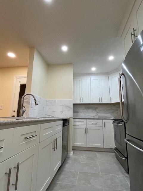 Foto del edificio - 3520 Lebon Dr