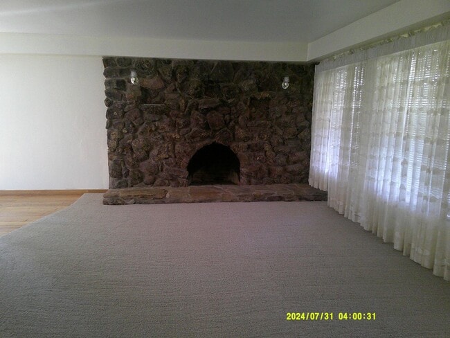 Building Photo - 960 Monique Way