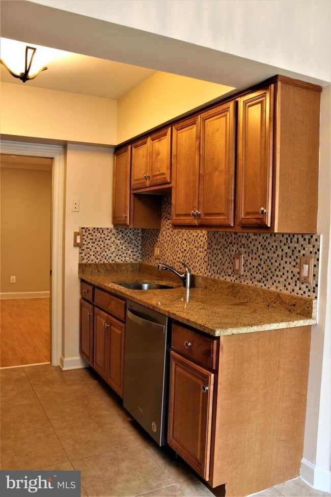 Foto del edificio - 6060 California Cir