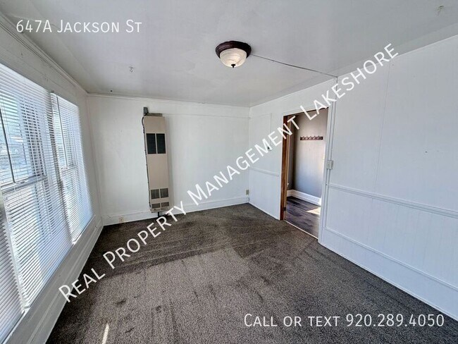 Foto del edificio - 647A Jackson St-