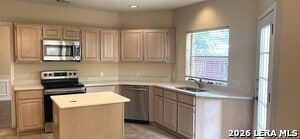 Building Photo - 6511 Rambling Trail Dr