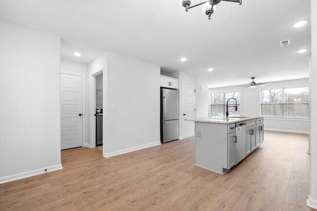 Foto del edificio - 700 Crossland Ave