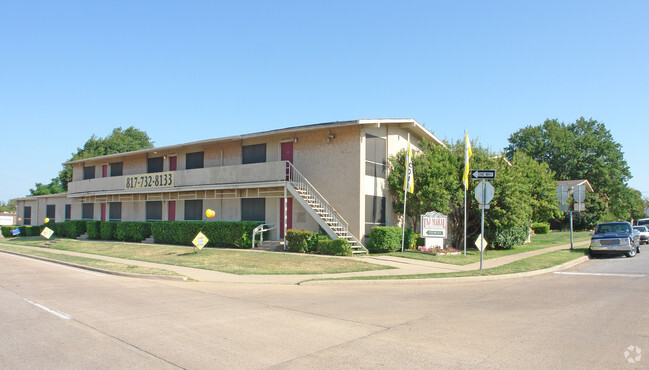 Building Photo - Taj Mahal Apartments