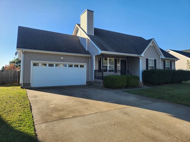 Foto del edificio - 4028 Challis Dr