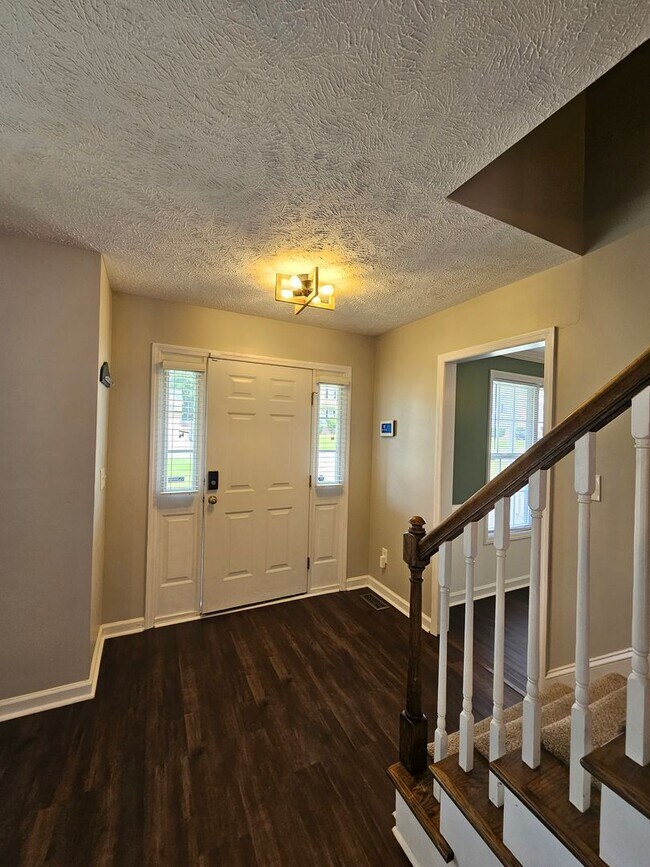 Foto del edificio - NEW LISTING!!!!!