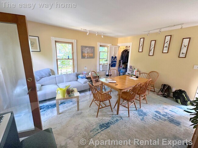 Building Photo - Cambridge/Harvard * Renovated 1 BR with de...