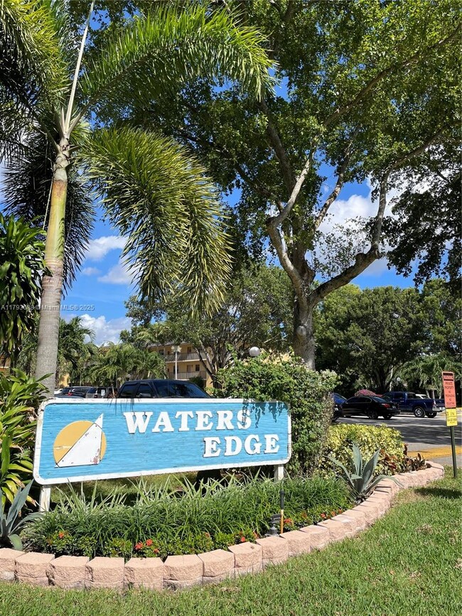Foto del edificio - 11453 NW 39th Ct