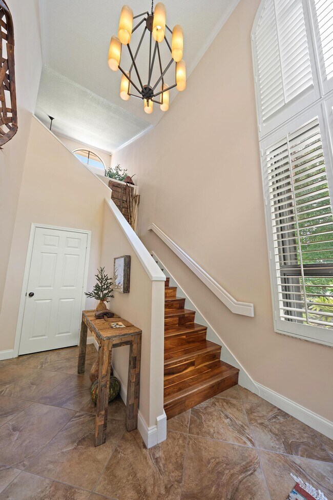 Building Photo - 3881 Back Bay Dr