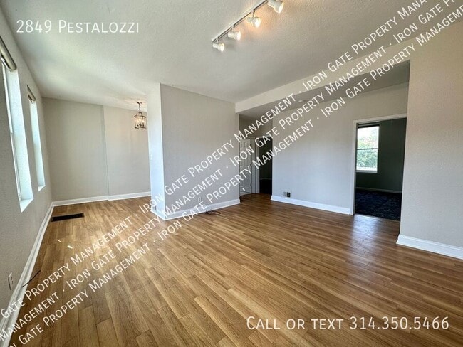 Building Photo - 2849 Pestalozzi-