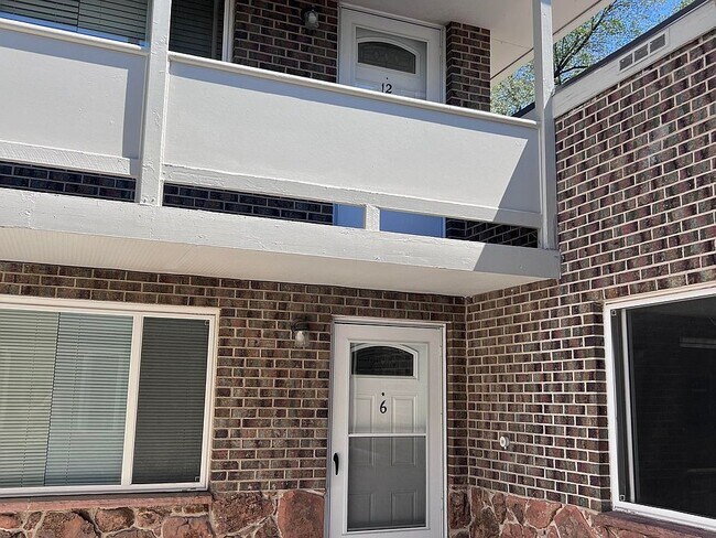 Foto del edificio - 45 Denver Way