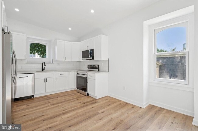 Building Photo - 3408 Race St