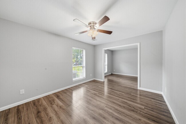 Foto del edificio - 7019 Oak Bough Dr