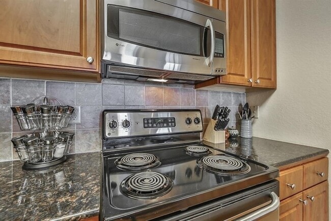 Building Photo - 1711 Old Spanish Trl