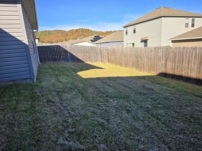 Foto del edificio - 1144 S Jaybird Ln