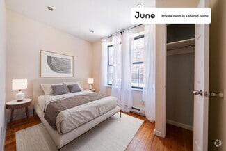 Building Photo - Private bedroom in 4 bed/2 bath Home