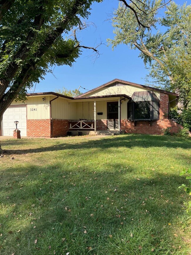 Foto del edificio - 3241 SW 31st Terrace