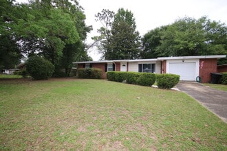 Building Photo - 3875 Arbutus Dr