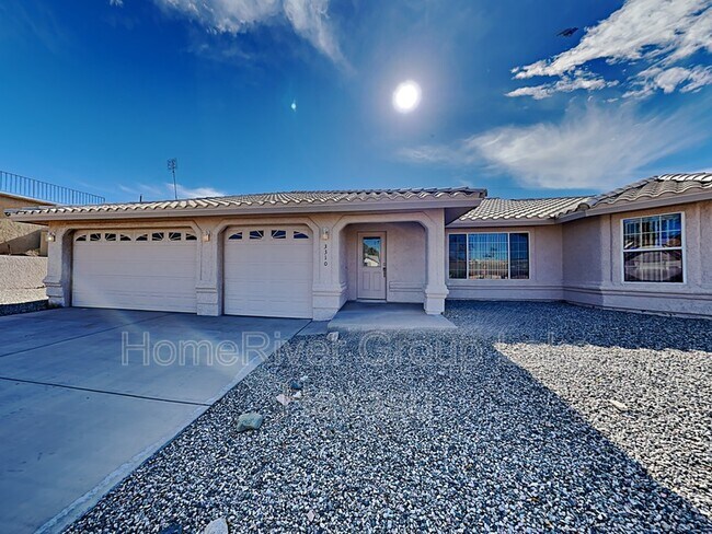 Building Photo - 3310 Thunderbird Dr
