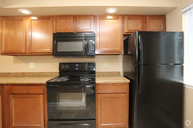 Kitchen - North Shore Townhomes