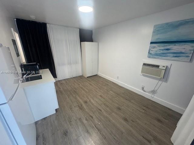 Building Photo - 9920 Collins Ave