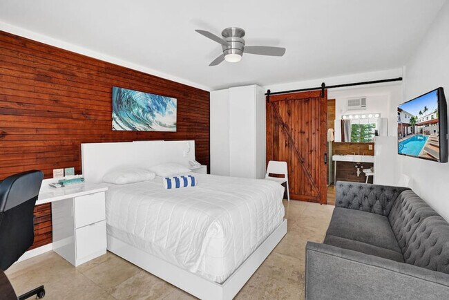 Foto del edificio - 3215 NE 7th St