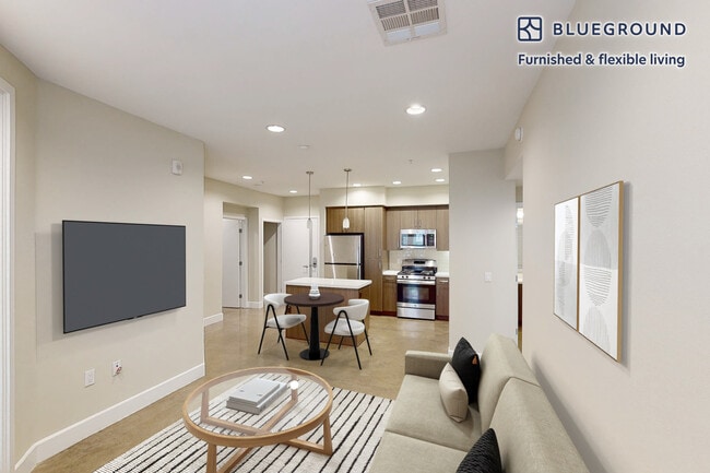 Foto del edificio - 7400 Center Ave