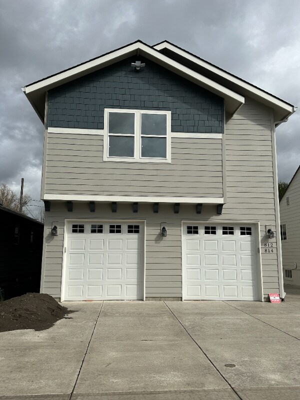 Foto principal - 812 W 20th St