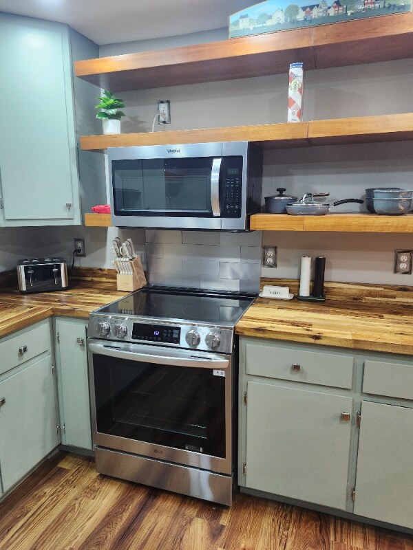 Building Photo - 762 Flinn Dr