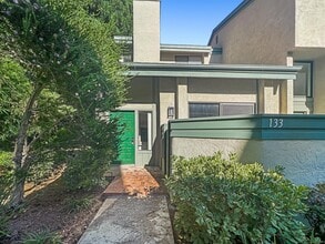 Building Photo - 3312 Caminito Eastbluff