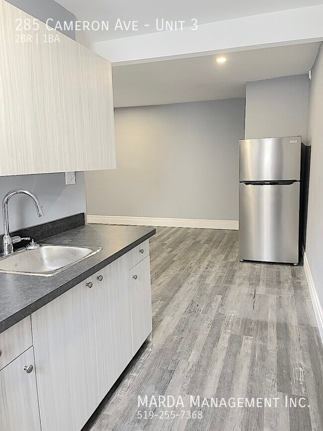 Building Photo - BEAUTIFULLY REMODELLED 2-BEDROOM/1BATH APA...