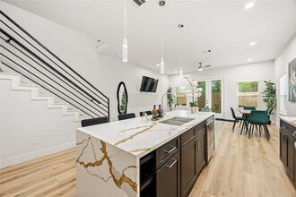 Building Photo - 4513 Reed Rd